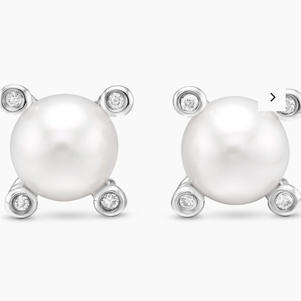 David Yurman- Elegant Silver Pearl Stud Earrings